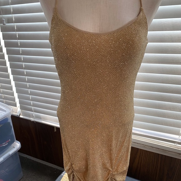 Hugoing Out In Style - Picture 2 of 5